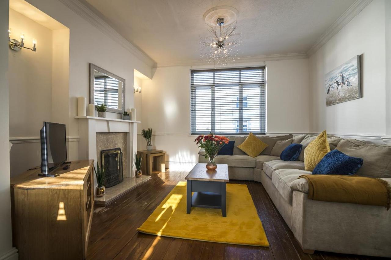 Ivydene - 3 Bedroom Holiday Home - Tenby Kültér fotó