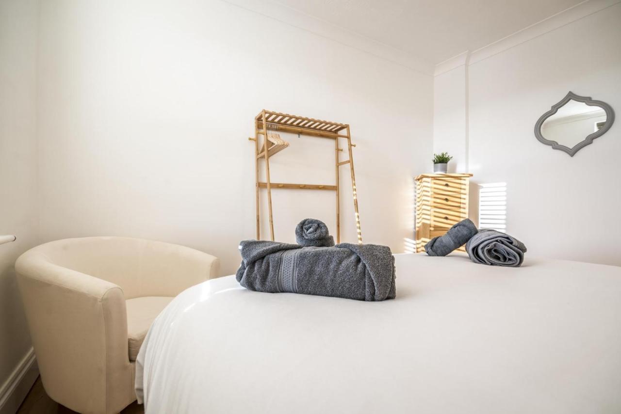 Ivydene - 3 Bedroom Holiday Home - Tenby Kültér fotó